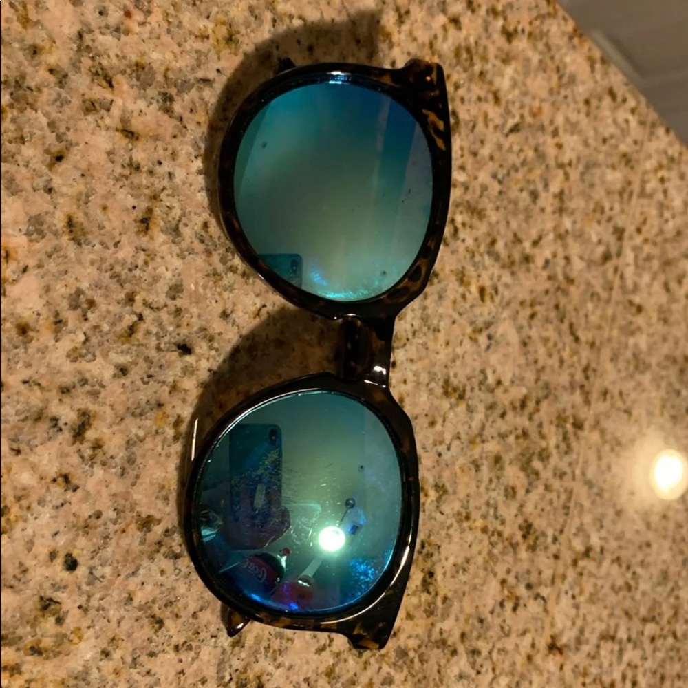 Quay sunglasses